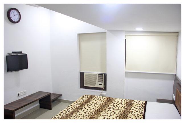 Neeranand Dalhousie- A Pure Vegetarian Hotel Kolkata Ngoại thất bức ảnh